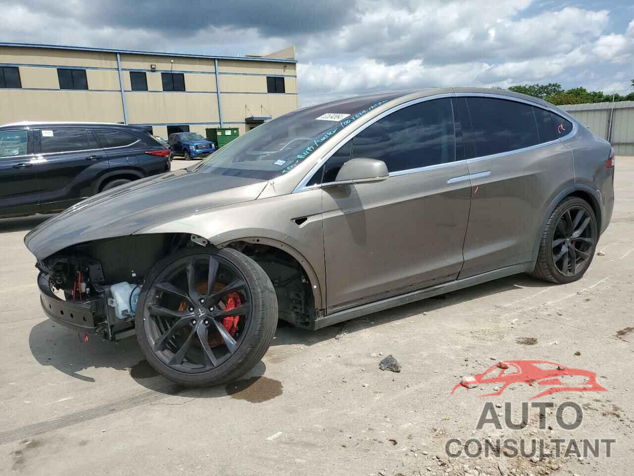 TESLA MODEL X 2016 - 5YJXCBE48GF005827