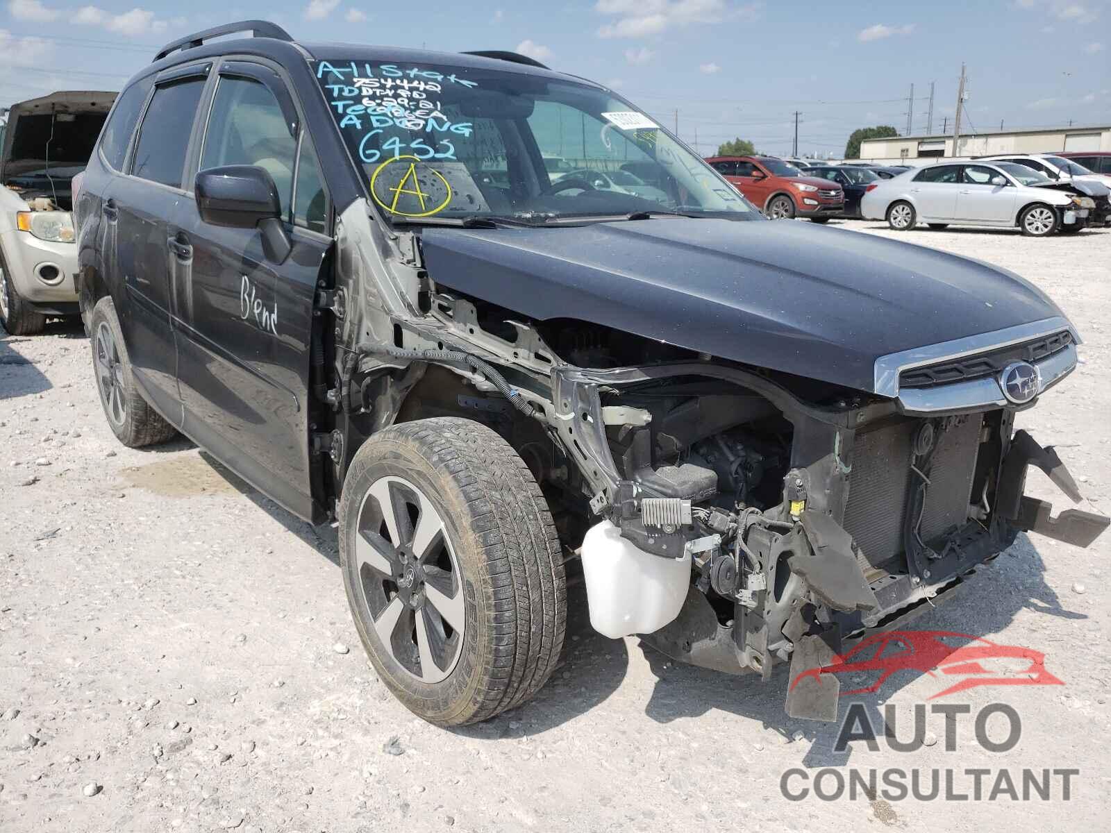 SUBARU FORESTER 2018 - JF2SJAEC9JH549313