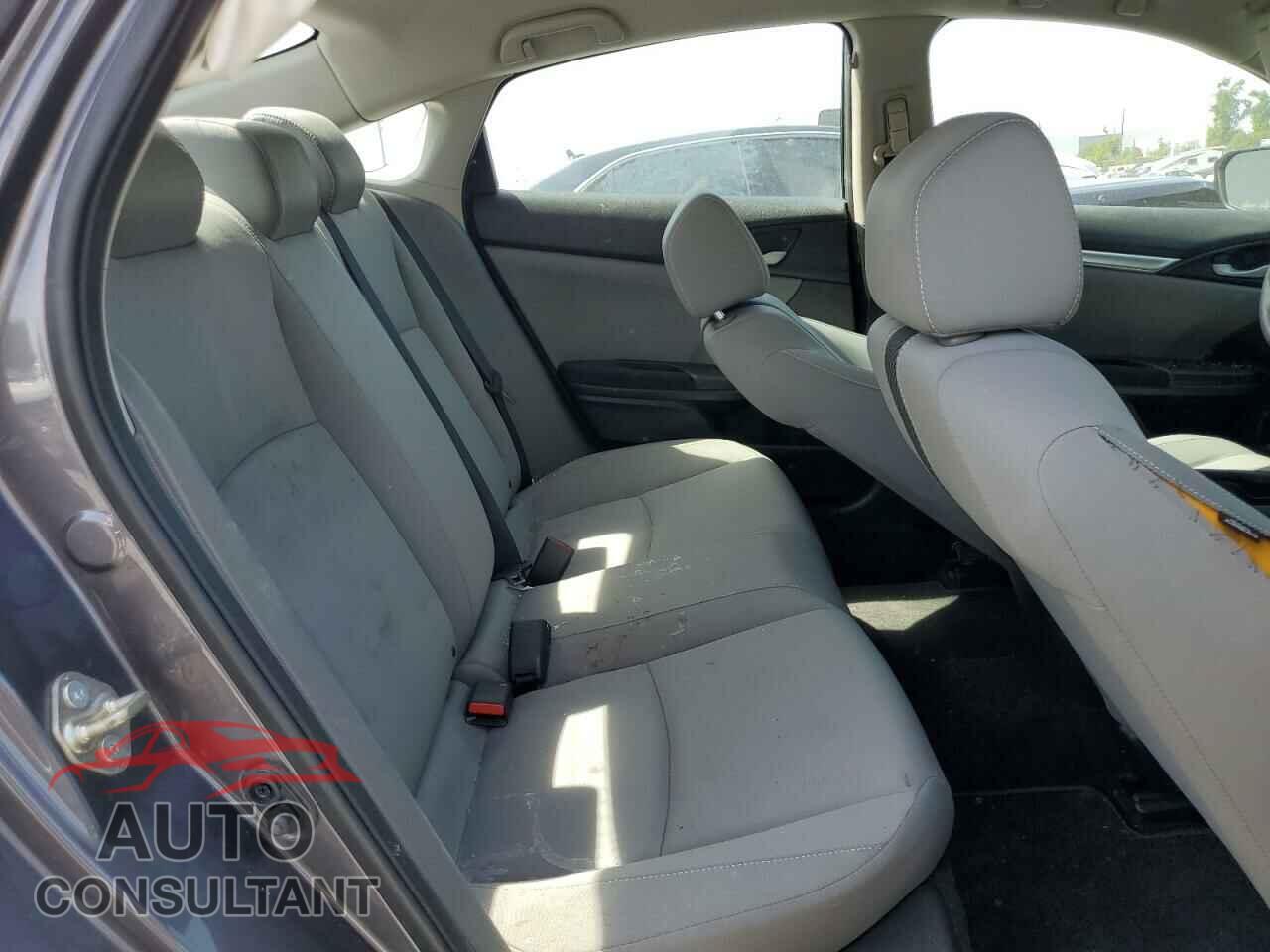 HONDA CIVIC 2017 - 19XFC2F58HE045562