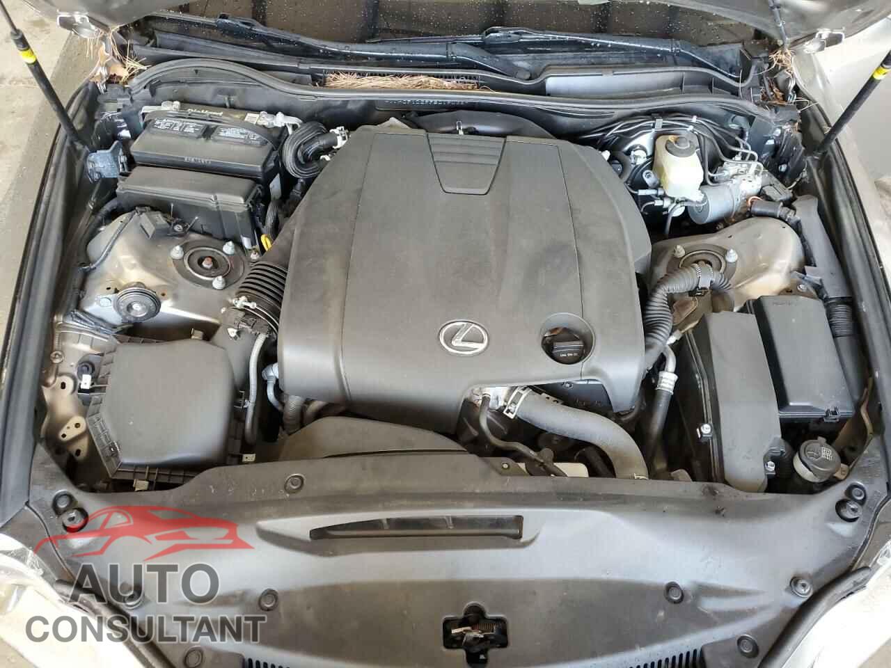 LEXUS IS 2015 - JTHCF1D29F5019038