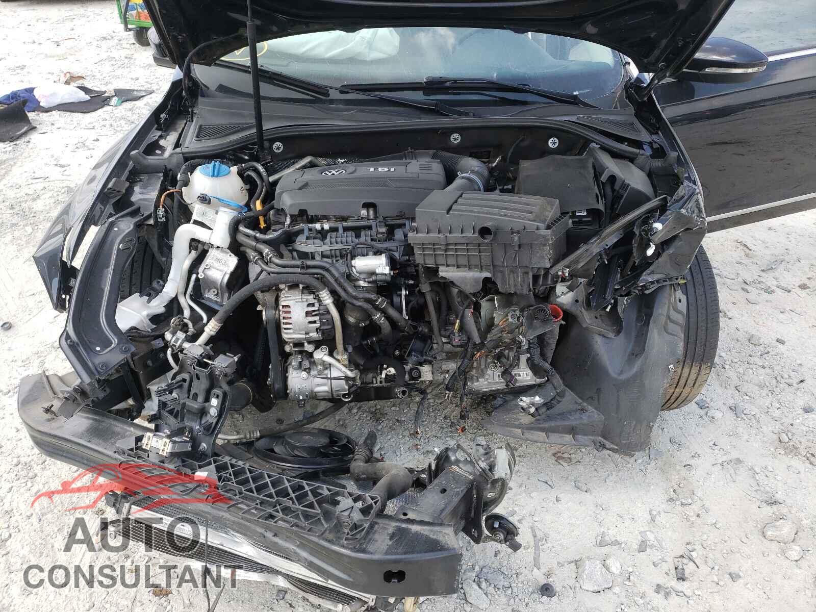 VOLKSWAGEN PASSAT 2017 - 1VWAT7A37HC012148