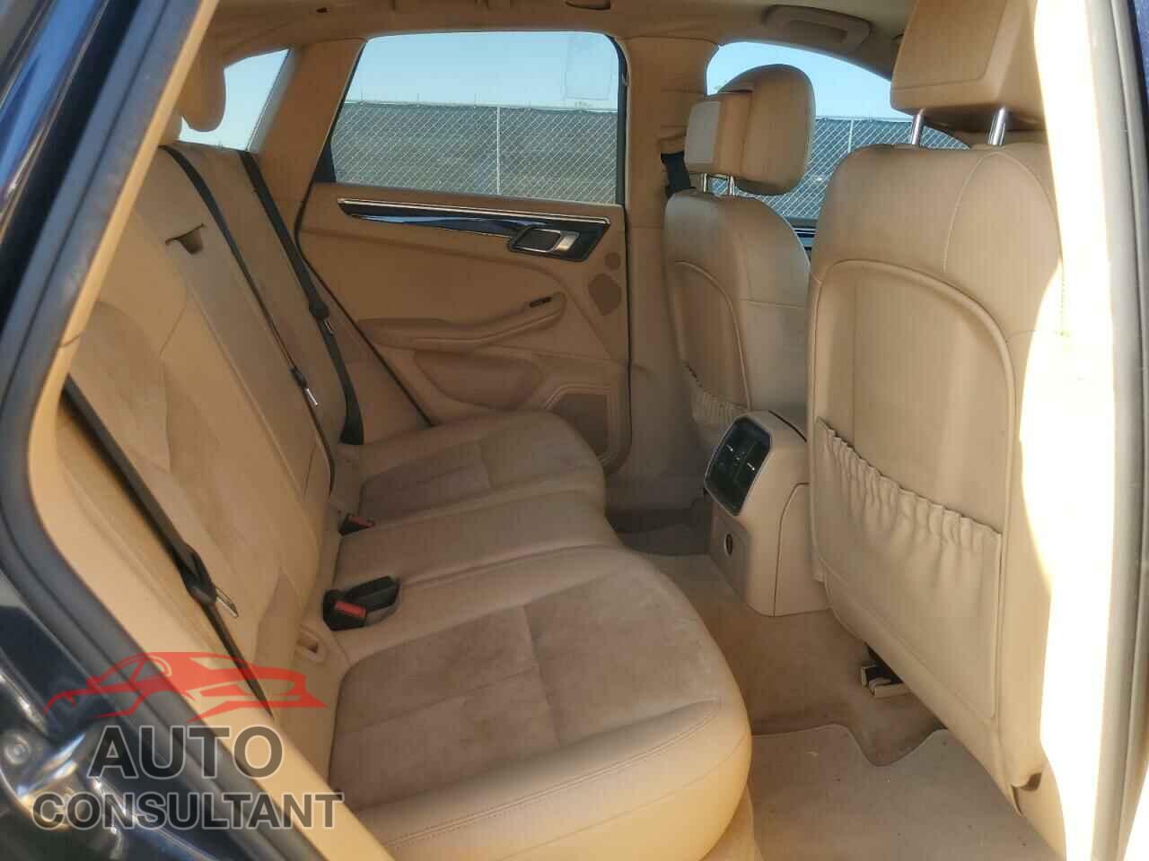 PORSCHE MACAN 2017 - WP1AA2A5XHLB00378