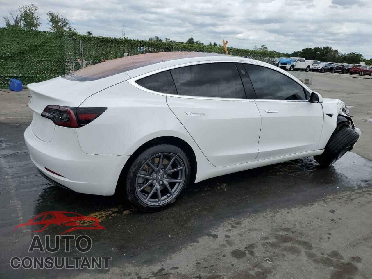 TESLA MODEL 3 2018 - 5YJ3E1EA2JF010635