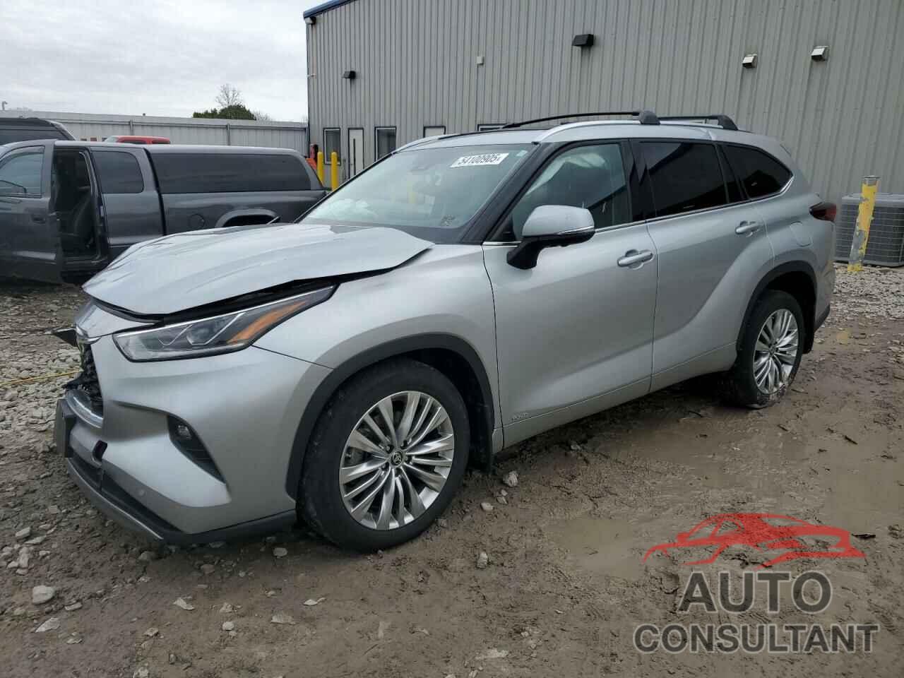 TOYOTA HIGHLANDER 2024 - 5TDEBRCHXRS603912