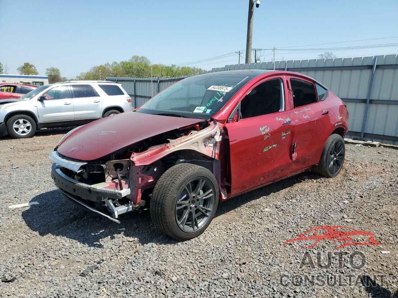 TESLA MODEL Y 2025 - 7SAYGDEE4SF260712
