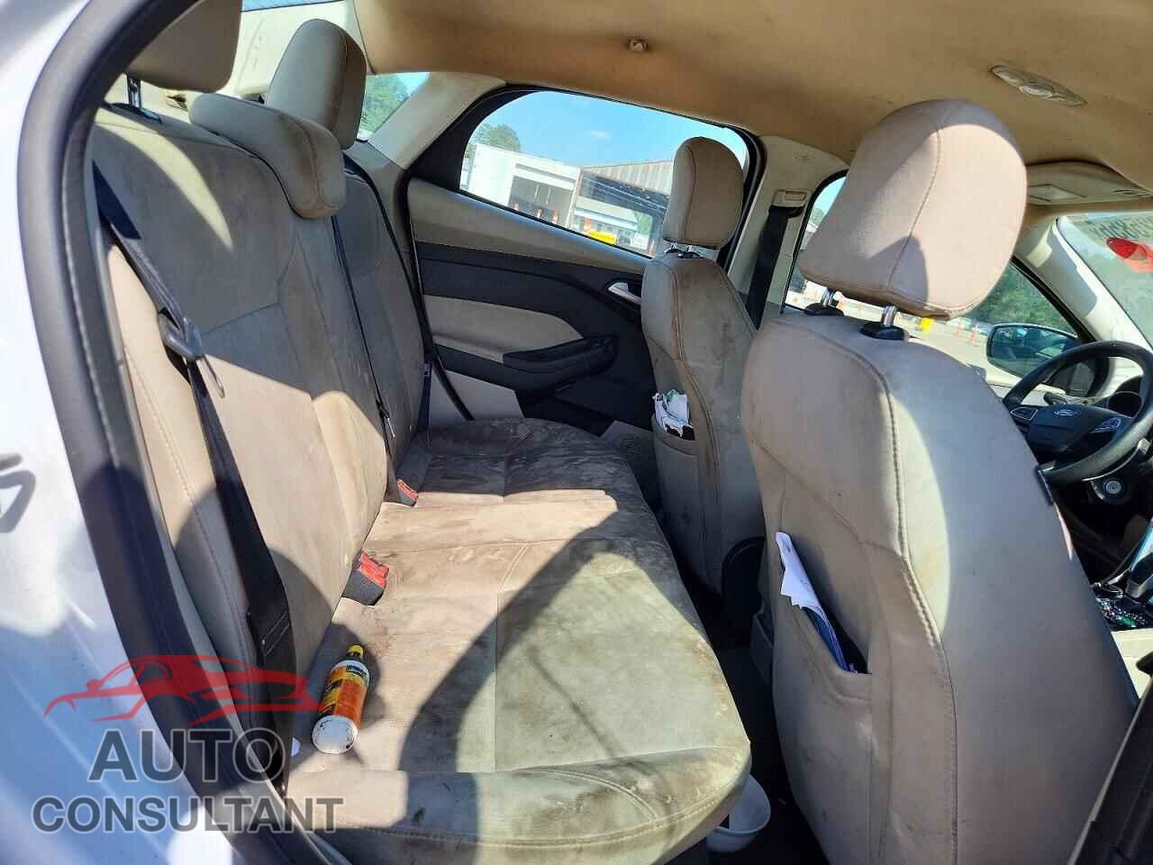 FORD FOCUS 2017 - 1FADP3F28HL234541