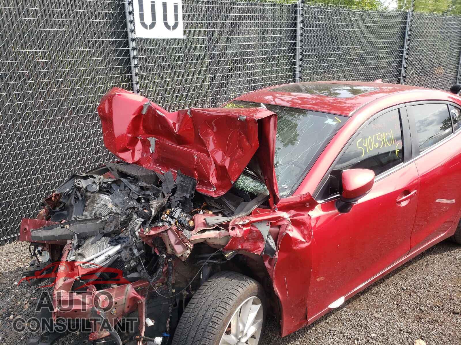 MAZDA 3 2017 - 3MZBN1W34HM144836