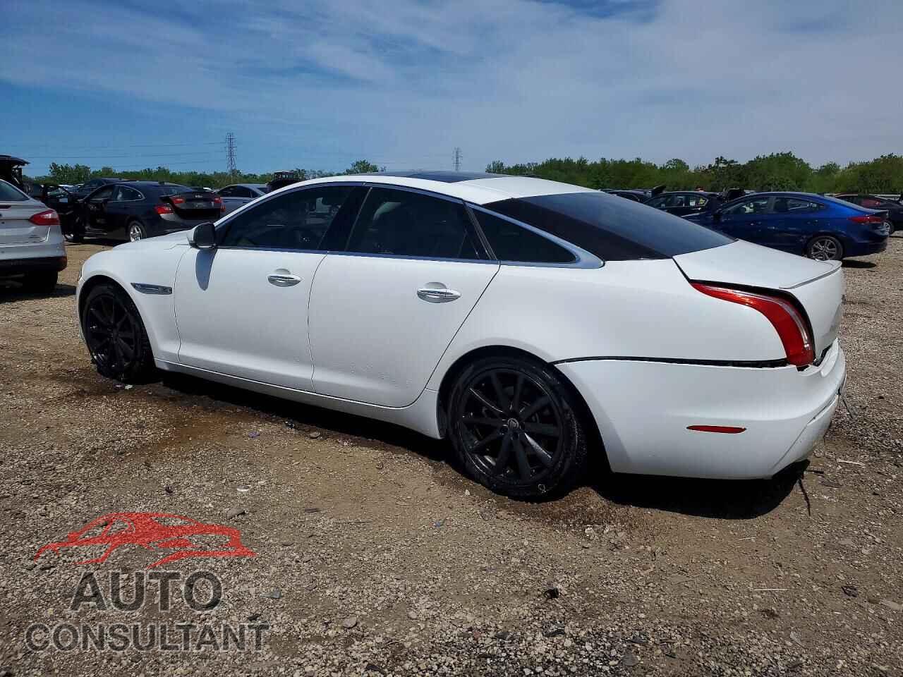 JAGUAR XJ 2011 - SAJWA1CB1BLV14386