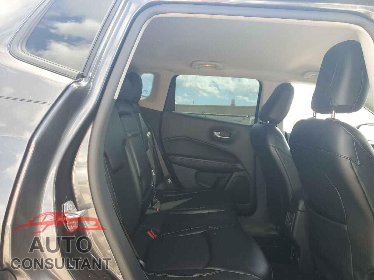 JEEP COMPASS 2017 - 3C4NJDBB9HT635659