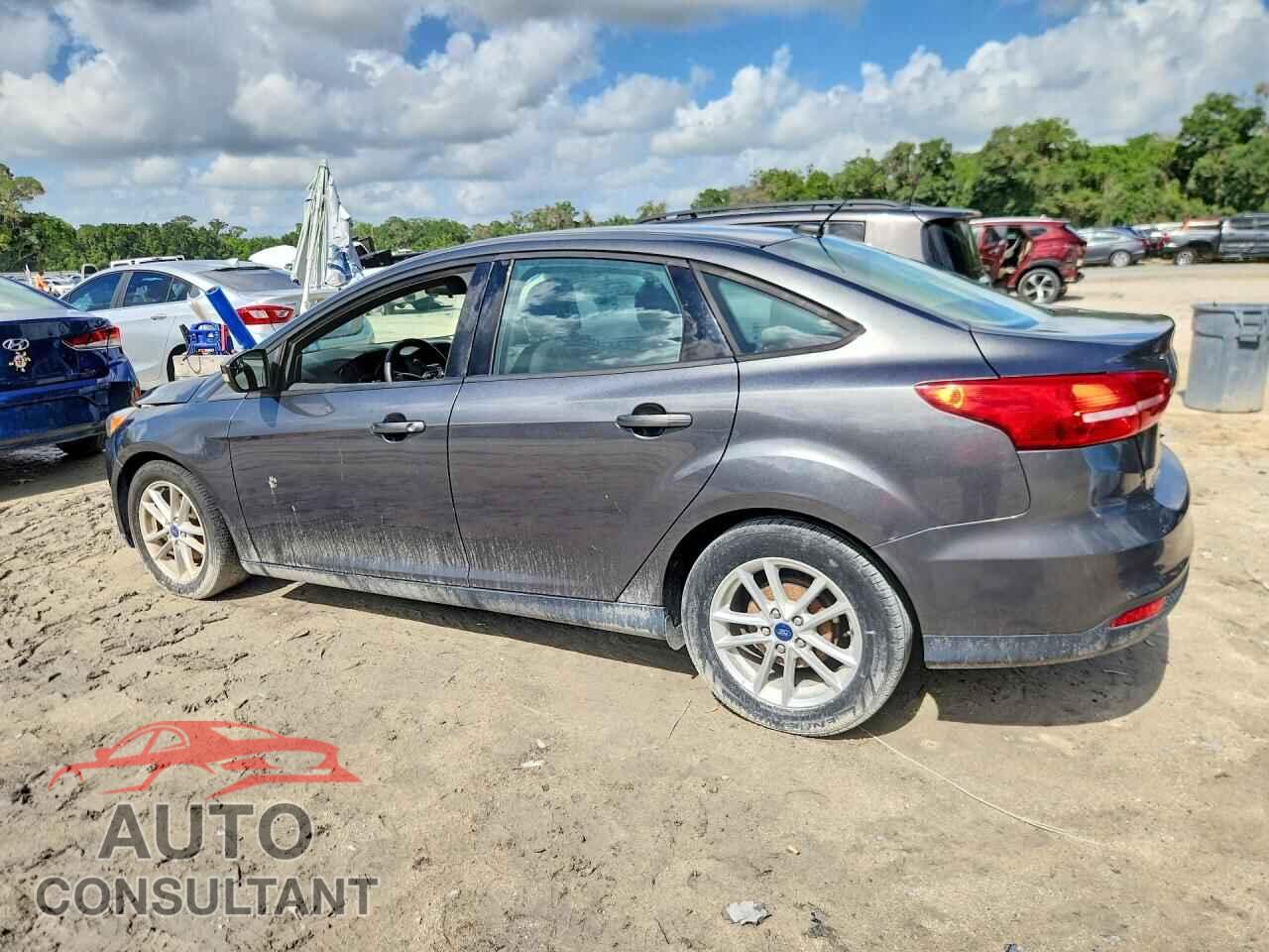 FORD FOCUS 2017 - 1FADP3F21HL329202