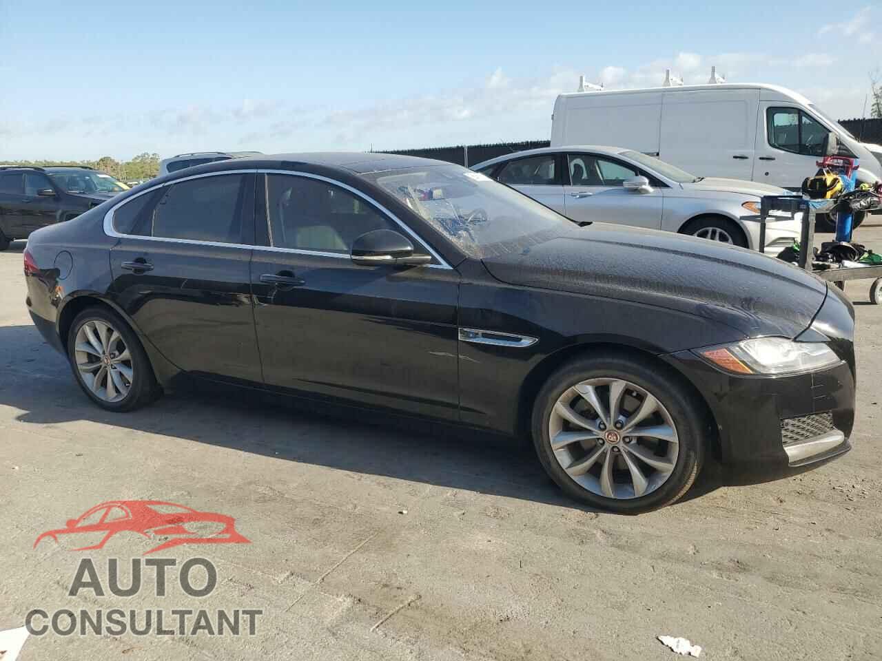 JAGUAR XF 2017 - SAJBD4BN8HCY42657