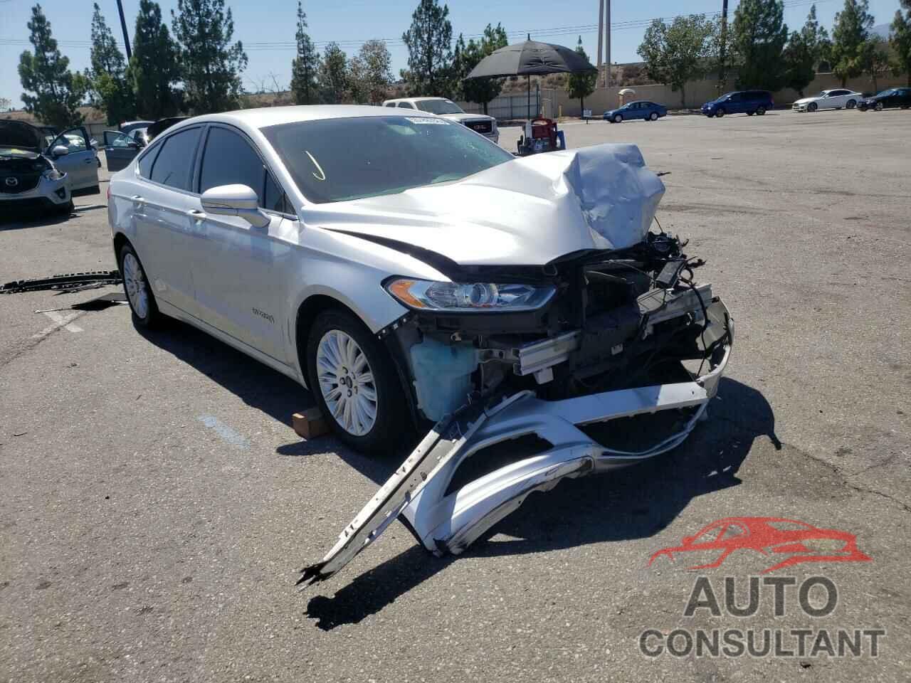 FORD FUSION 2016 - 3FA6P0LU3GR260820