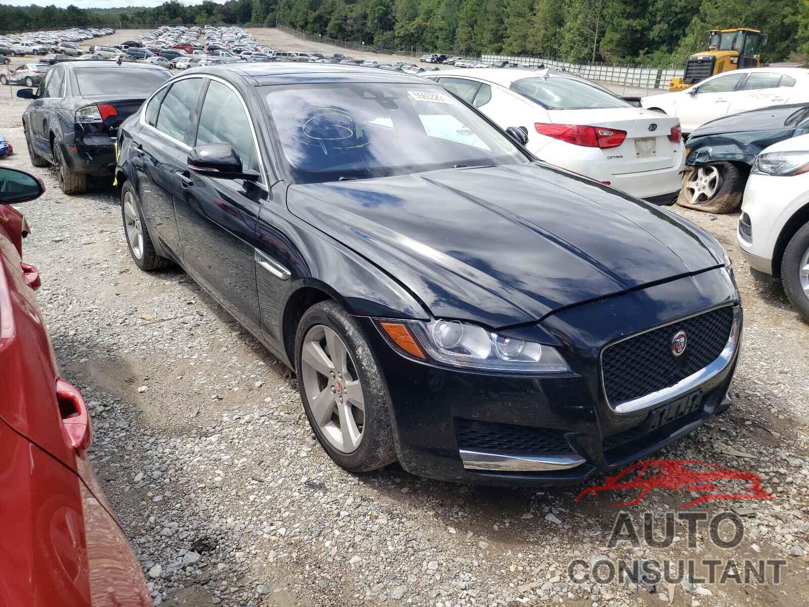 JAGUAR XF 2018 - SAJBR4FX8JCY70042