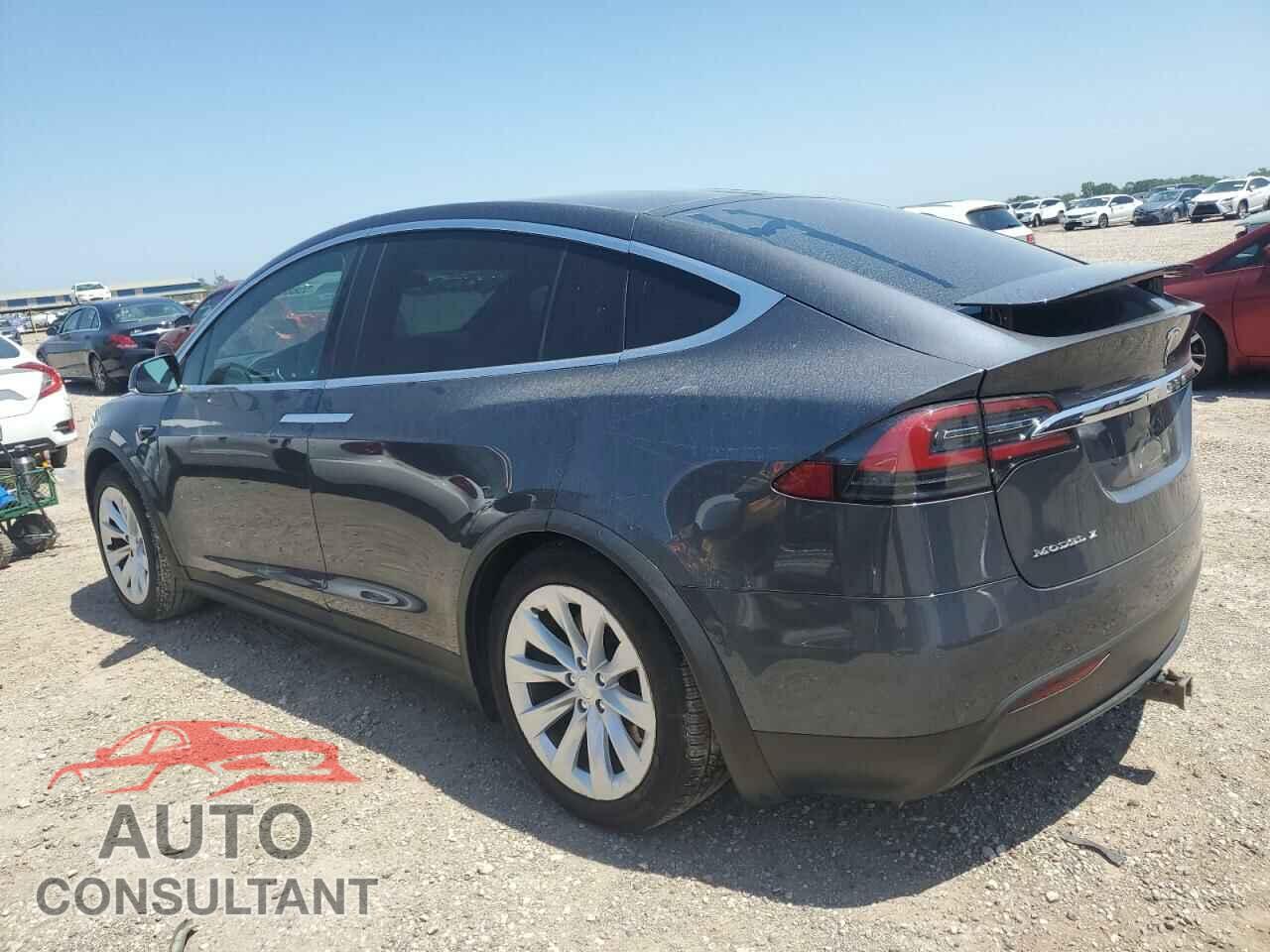TESLA MODEL X 2017 - 5YJXCBE21HF063925
