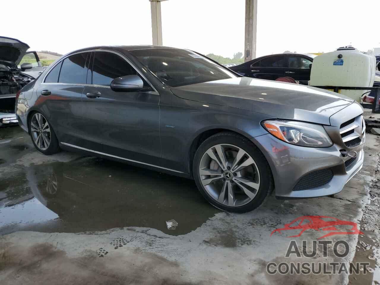 MERCEDES-BENZ 170-CLASS 2018 - 55SWF4HB3JU243499
