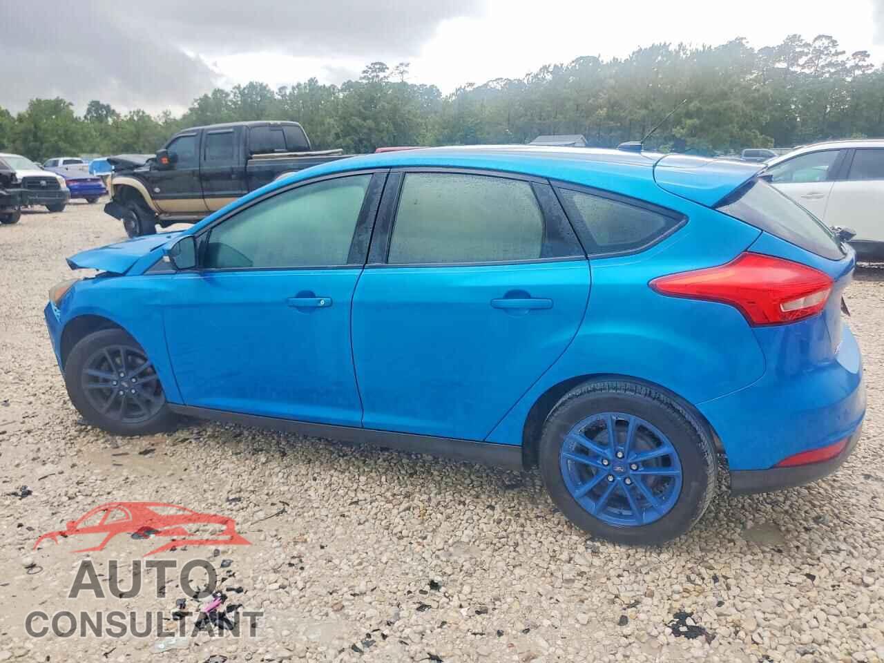 FORD FOCUS 2015 - 1FADP3K28FL354620