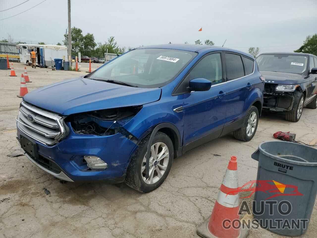 FORD ESCAPE 2017 - 1FMCU0GD0HUA58572