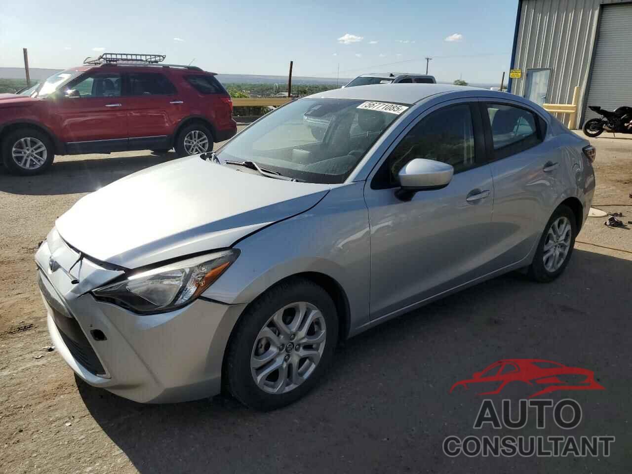 TOYOTA YARIS 2017 - 3MYDLBYV4HY157084