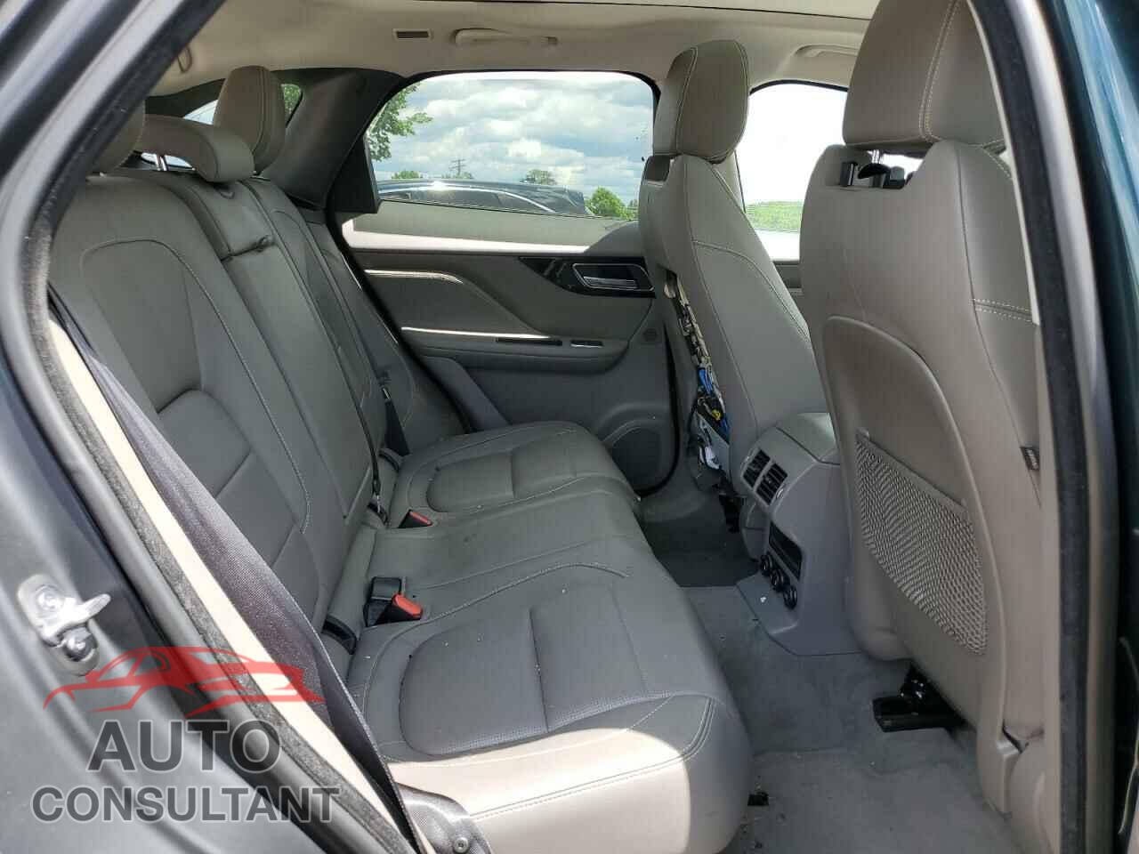 JAGUAR F-PACE 2017 - SADCL2BN2HA095731
