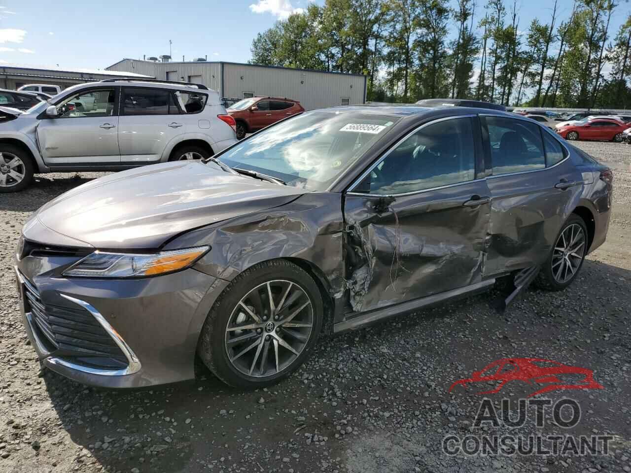 TOYOTA CAMRY 2023 - 4T1F11AK4PU165464