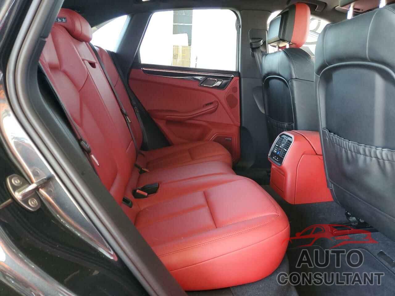 PORSCHE MACAN 2017 - WP1AB2A5XHLB11572