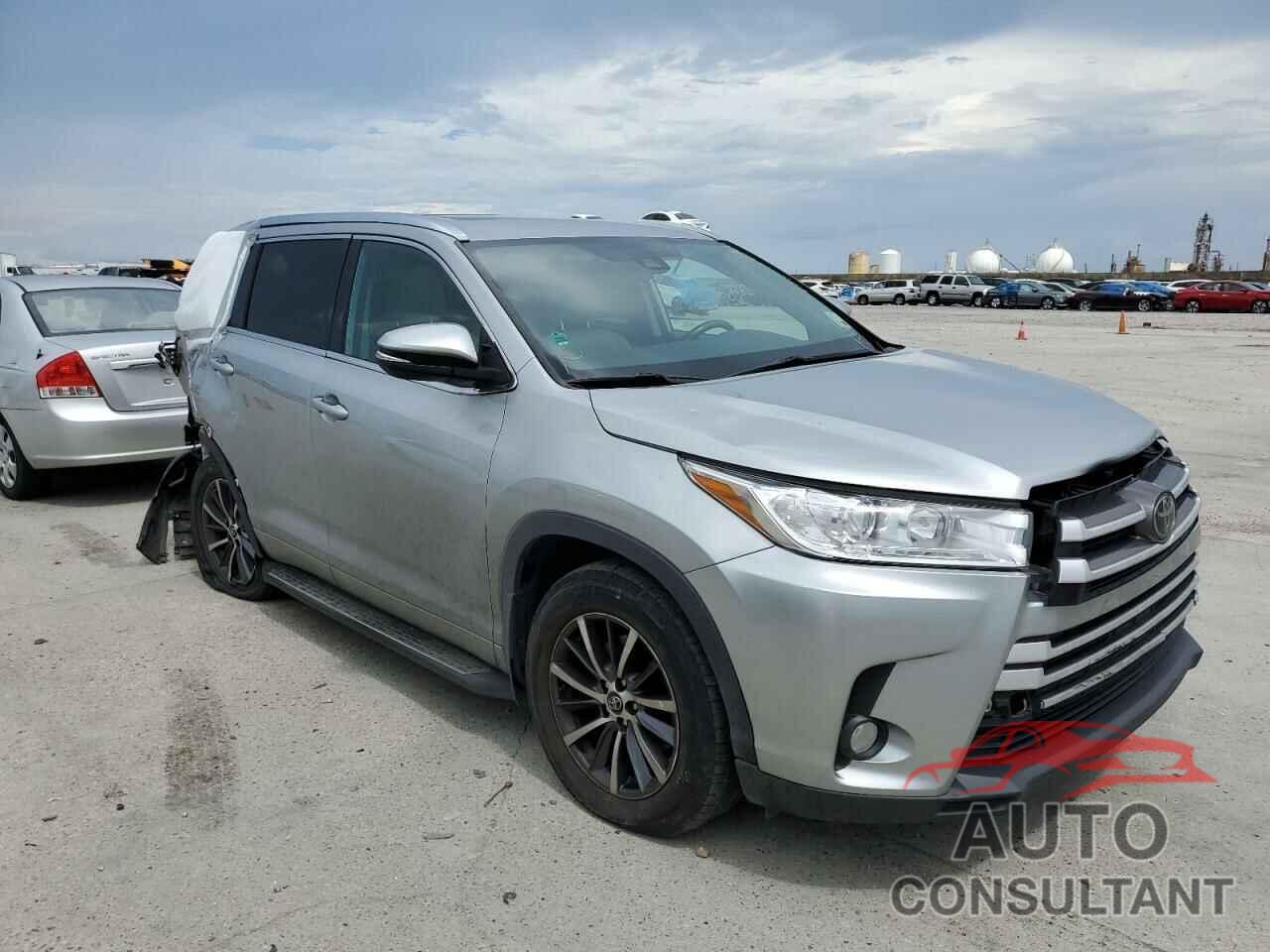TOYOTA HIGHLANDER 2018 - 5TDKZRFH9JS538145