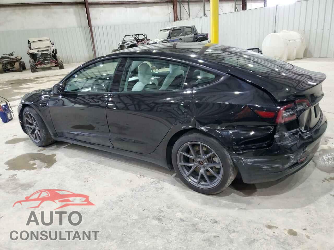 TESLA MODEL 3 2021 - 5YJ3E1EB8MF048996