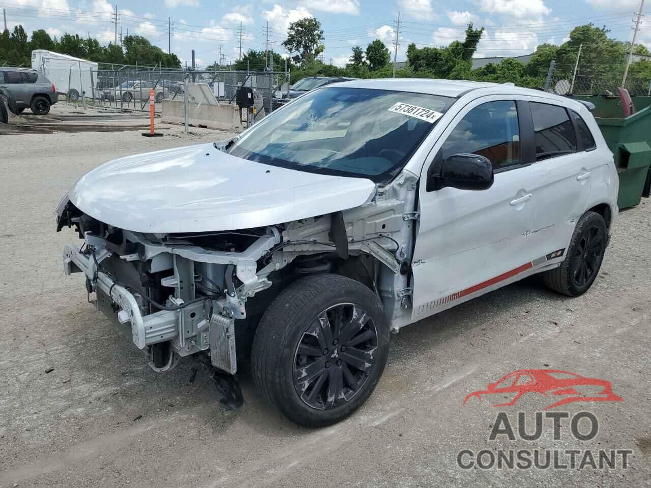 MITSUBISHI OUTLANDER 2023 - JA4ARUAUXPU008607