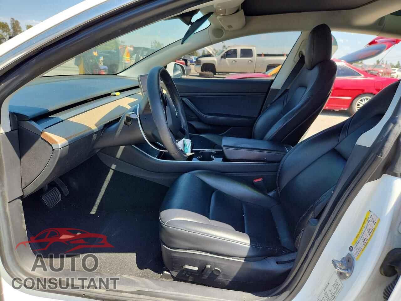 TESLA MODEL 3 2019 - 5YJ3E1EA7KF485585