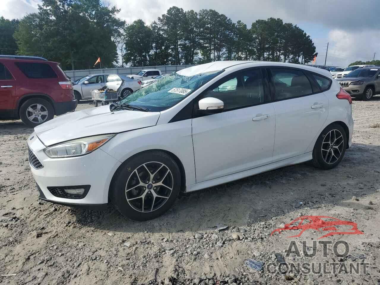 FORD FOCUS 2015 - 1FADP3K29FL338751