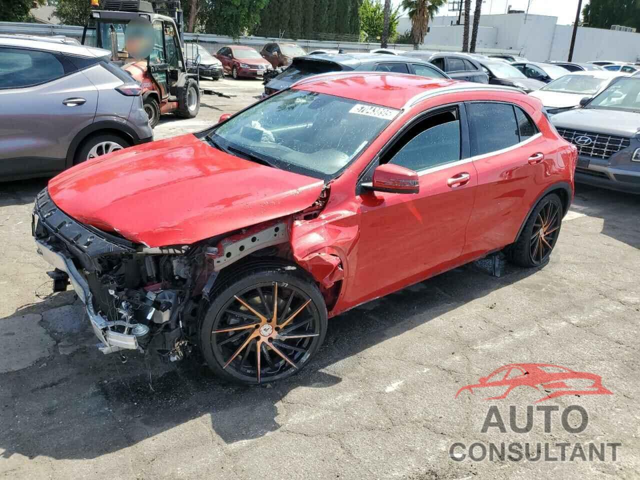 MERCEDES-BENZ GLA-CLASS 2015 - WDCTG4EB1FJ182542