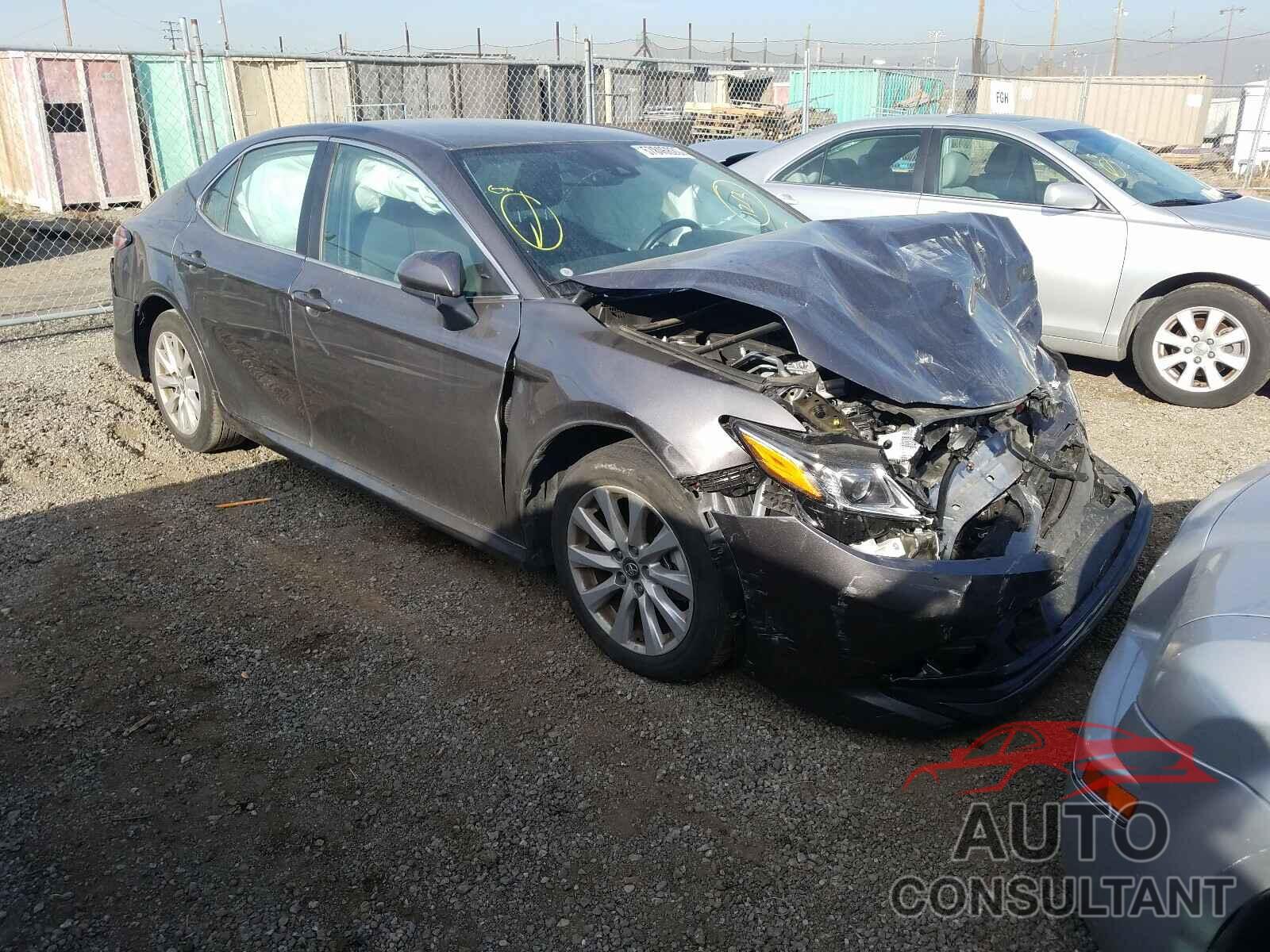 TOYOTA CAMRY 2019 - 4T1B11HK0KU744044
