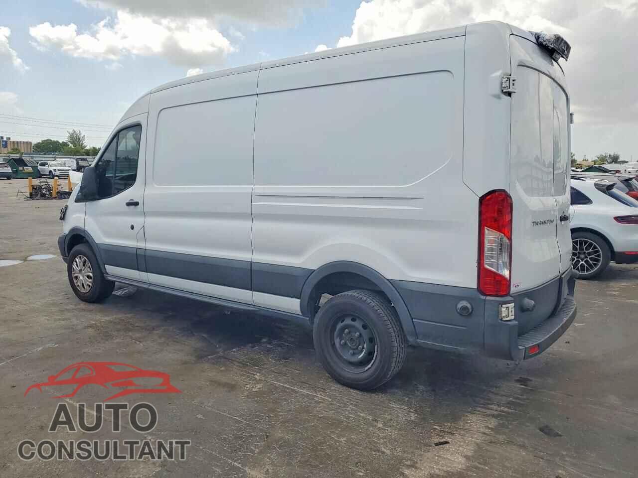 FORD TRANSIT 2018 - 1FTYR2CM2JKB13604