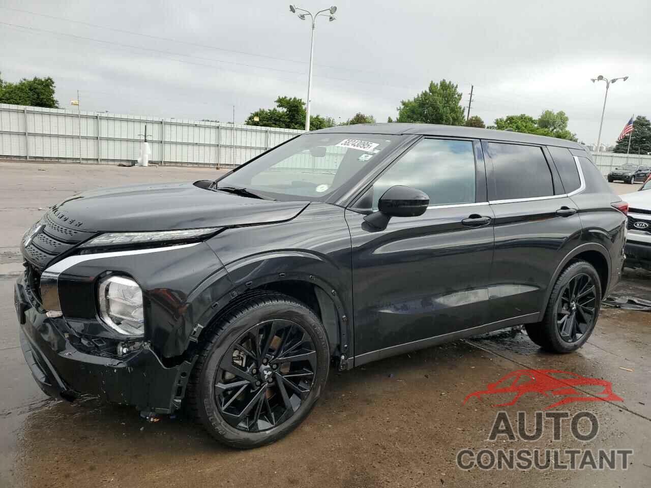 MITSUBISHI OUTLANDER 2023 - JA4J3UA81PZ059713