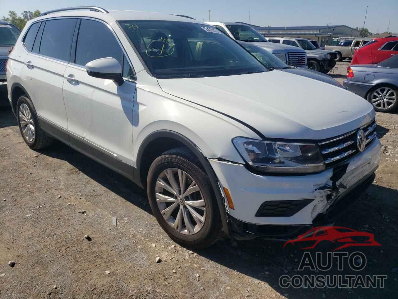 VOLKSWAGEN TIGUAN 2018 - 3VV2B7AX5JM165811