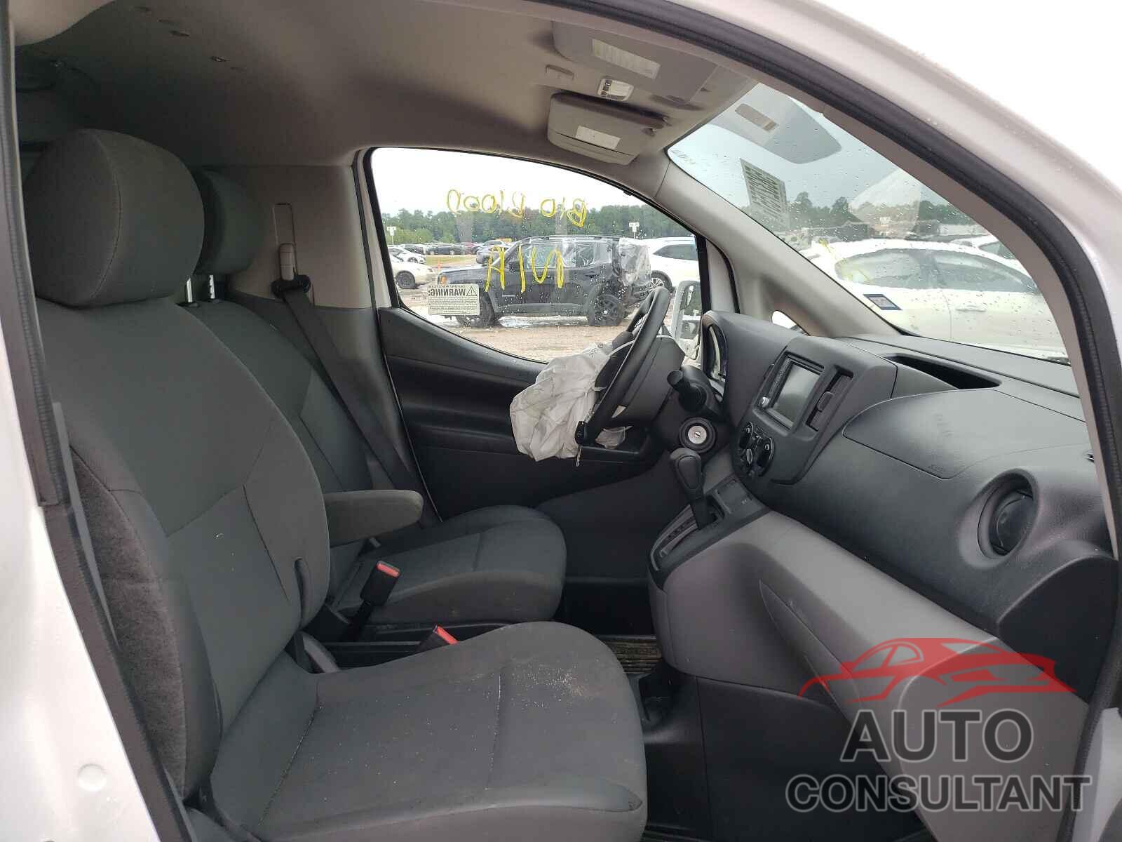 NISSAN NV 2020 - 3N6CM0KNXLK698380