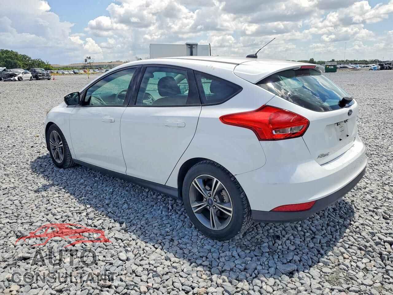 FORD FOCUS 2016 - 1FADP3KE9GL211302