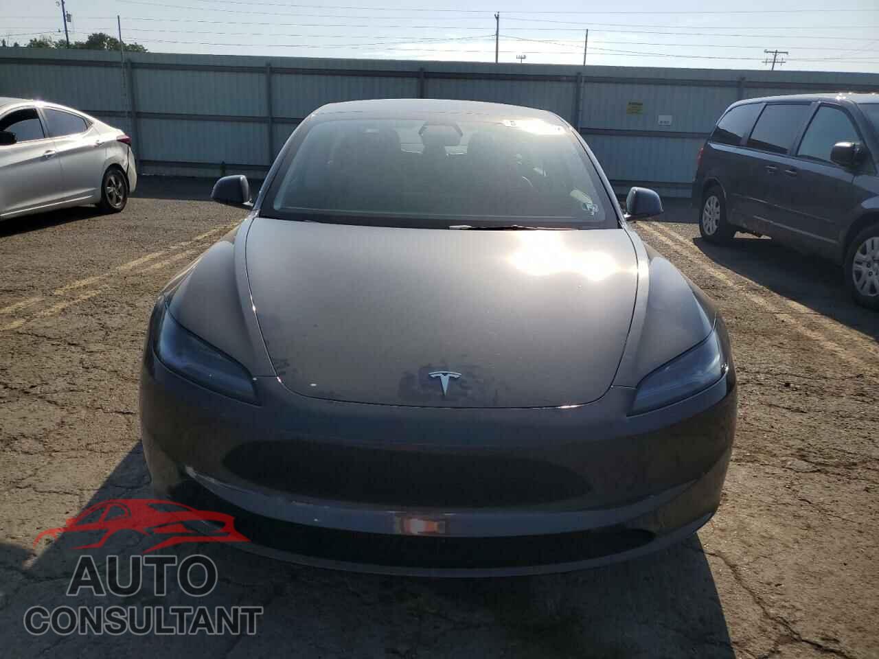 TESLA MODEL 3 2024 - 5YJ3E1EB0RF735929