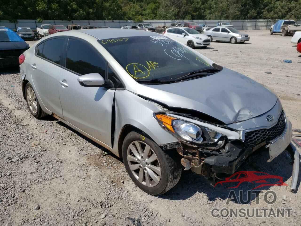 KIA FORTE 2016 - KNAFX4A68G5595707