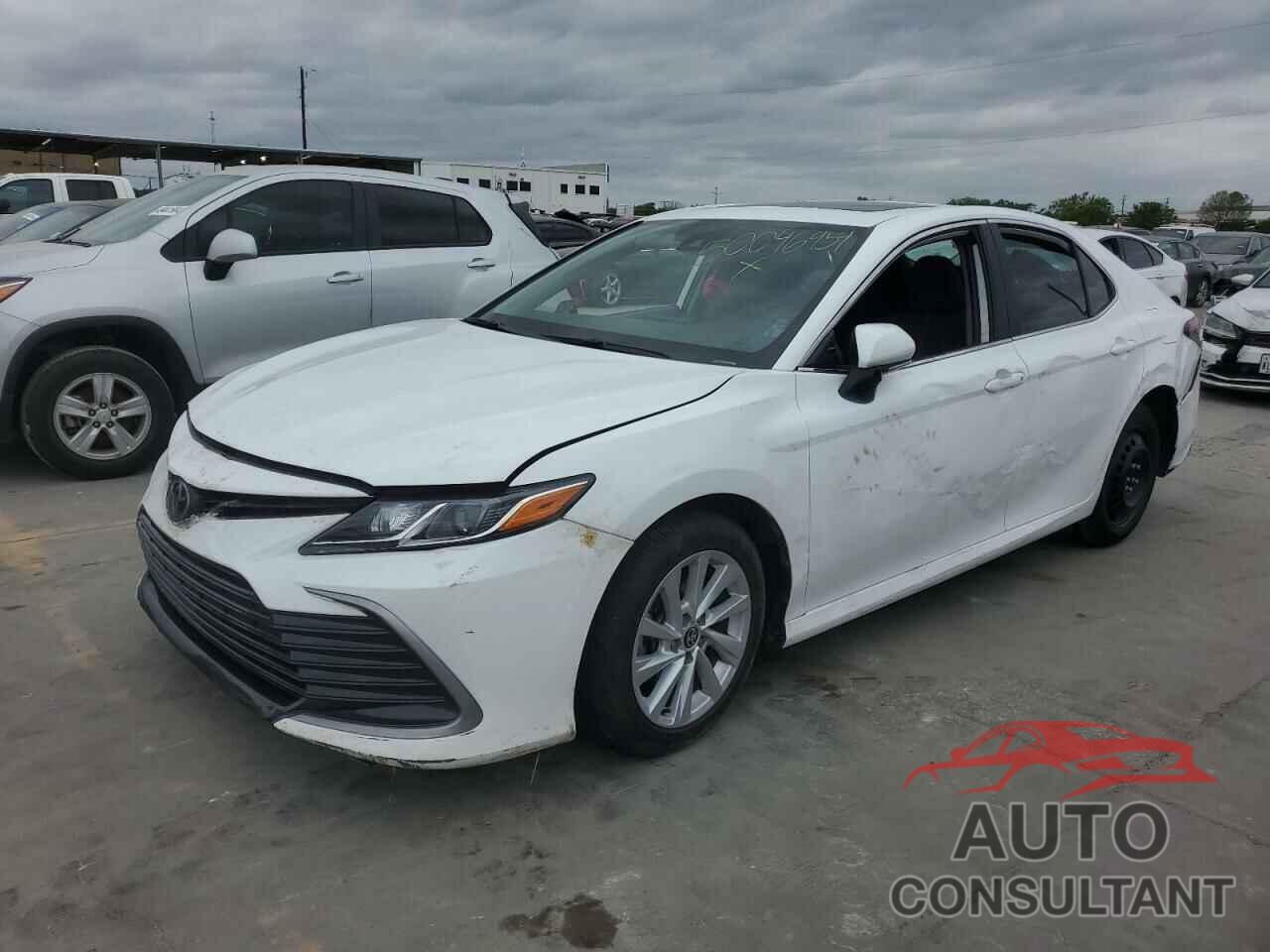 TOYOTA CAMRY 2022 - 4T1R11AKXNU662108