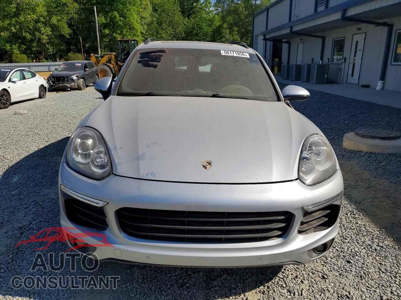 PORSCHE CAYENNE 2016 - WP1AA2A21GLA10136