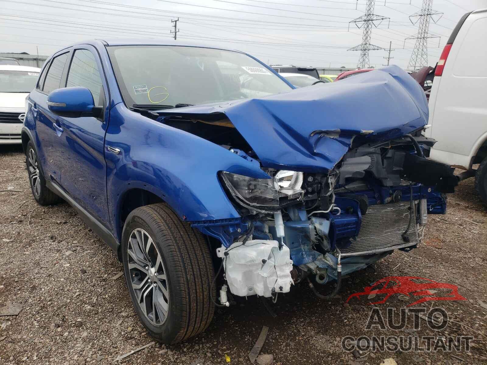 MITSUBISHI OUTLANDER 2018 - JA4AR3AU1JZ014008