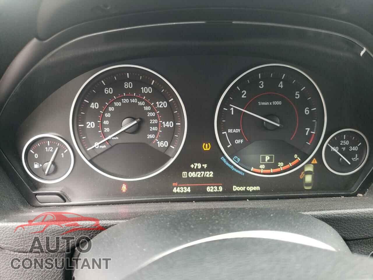BMW 3 SERIES 2018 - WBA8D9C50JEM32012