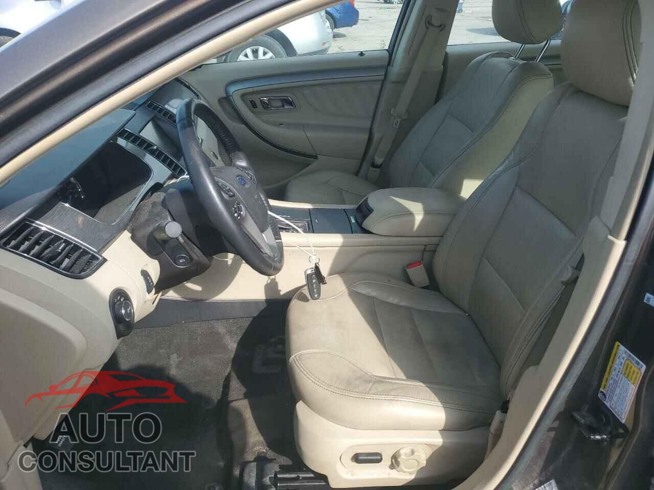 FORD TAURUS 2015 - 1FAHP2E84FG142365