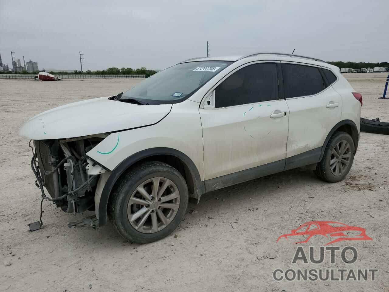 NISSAN ROGUE 2018 - JN1BJ1CP7JW159619
