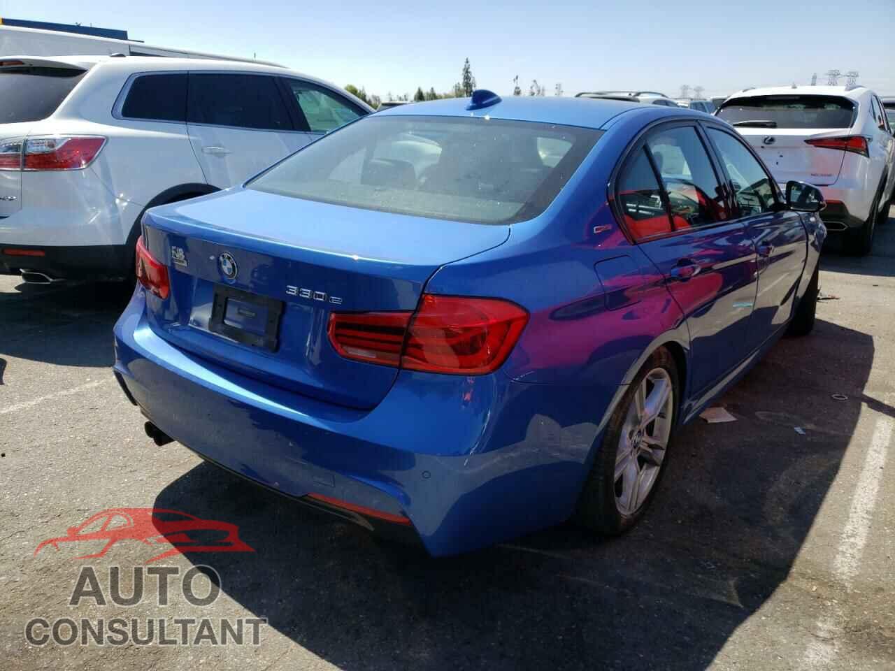 BMW 3 SERIES 2018 - WBA8E1C52JA180205
