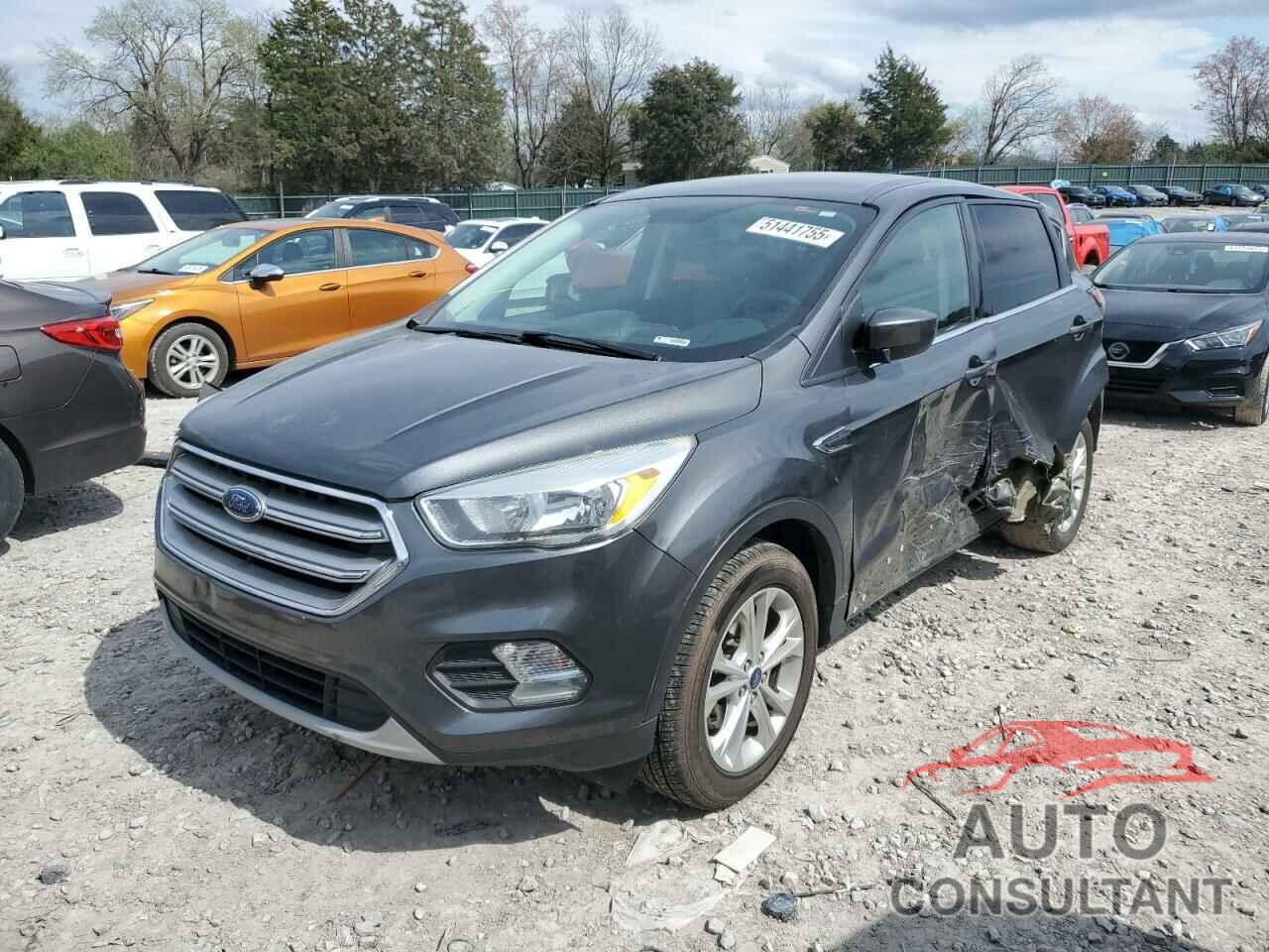 FORD ESCAPE 2017 - 1FMCU0GD0HUC47562