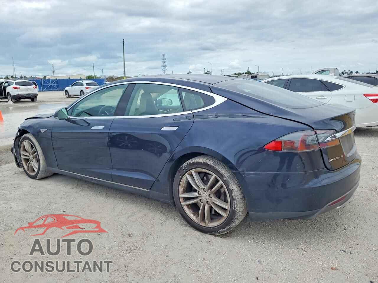 TESLA MODEL S 2013 - 5YJSA1CN7DFP19725