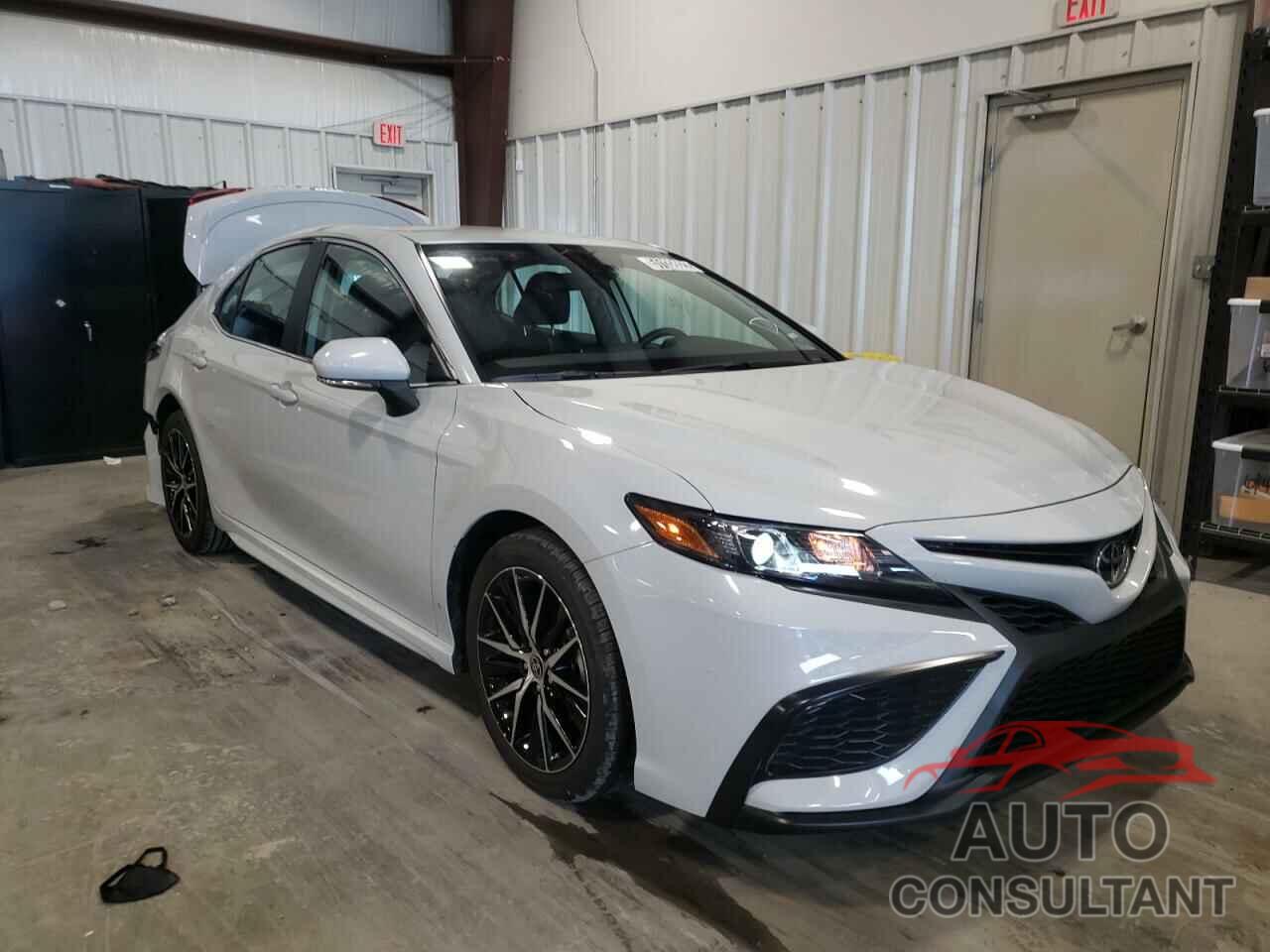 TOYOTA CAMRY 2022 - 4T1G11AK1NU050984