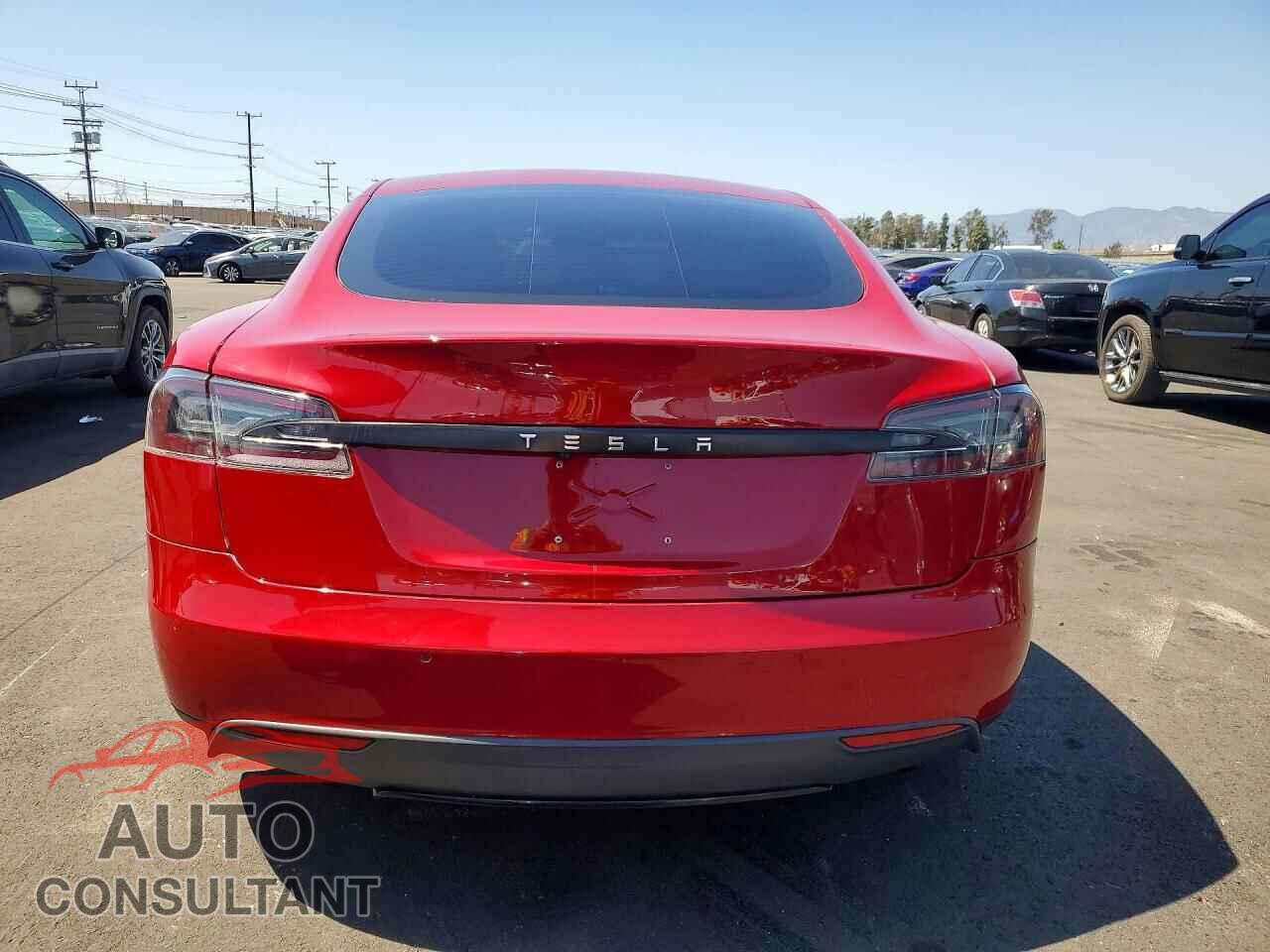 TESLA MODEL S 2015 - 5YJSA1S28FF099459